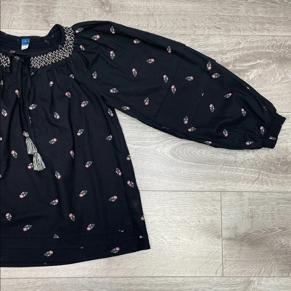 NWOT Old Navy Puff-Sleeve Floral Smocked Poet Swing Blouse Cotton Tassel Tie S